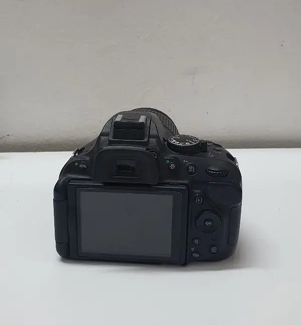 Nikon Dslr D5200 With Full Equipment For 155 Bd