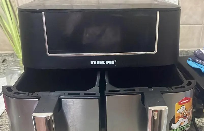 Nikai 8.4 Liter Digital Air Fryer, Double Removable Pans