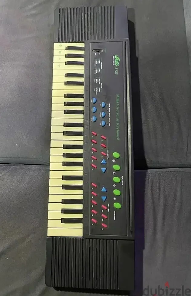 Piano Excellent Condition