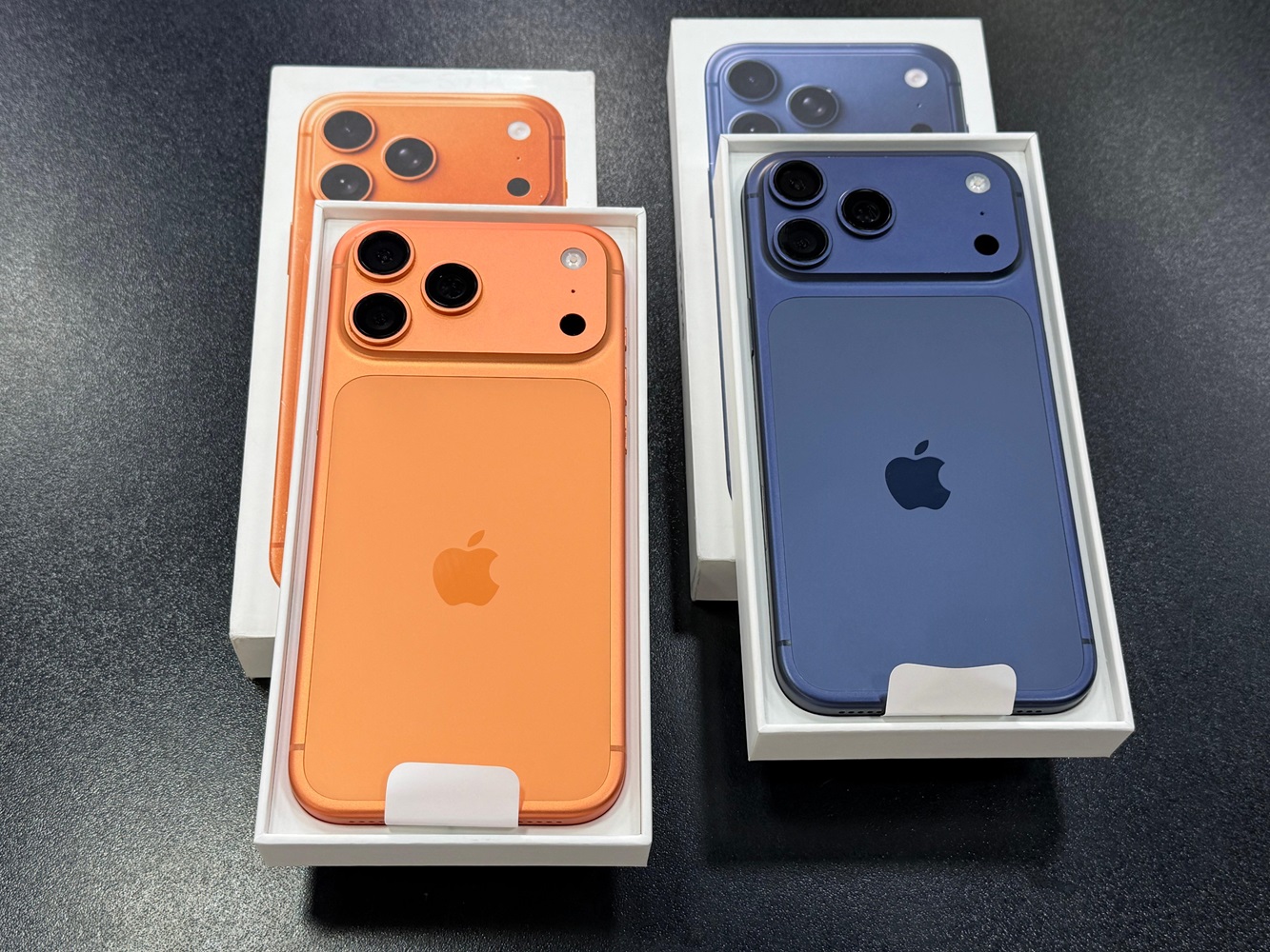 Original,  Apple Iphone 17 Pro Max, Iphone 17 Pro, Iphone 17 , Iphone Air , Apple Iphone 16 Pro Max, Iphone 16 Pro, Iphone 16, Iphone 16 Plus, Iphone 15 Pro Max, Samsung Galaxy S26 Ultra , Samsung Galaxy S26