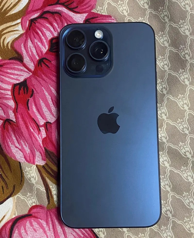 Bhd 220  Apple - Iphone 15 Pro Max