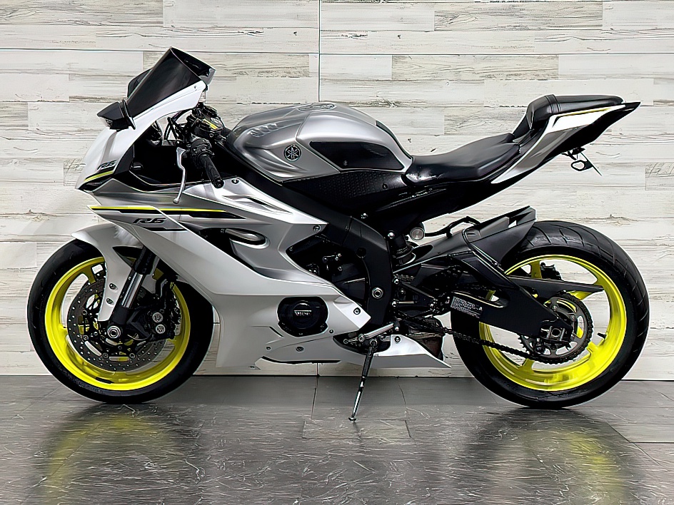 2017 Yamaha R6